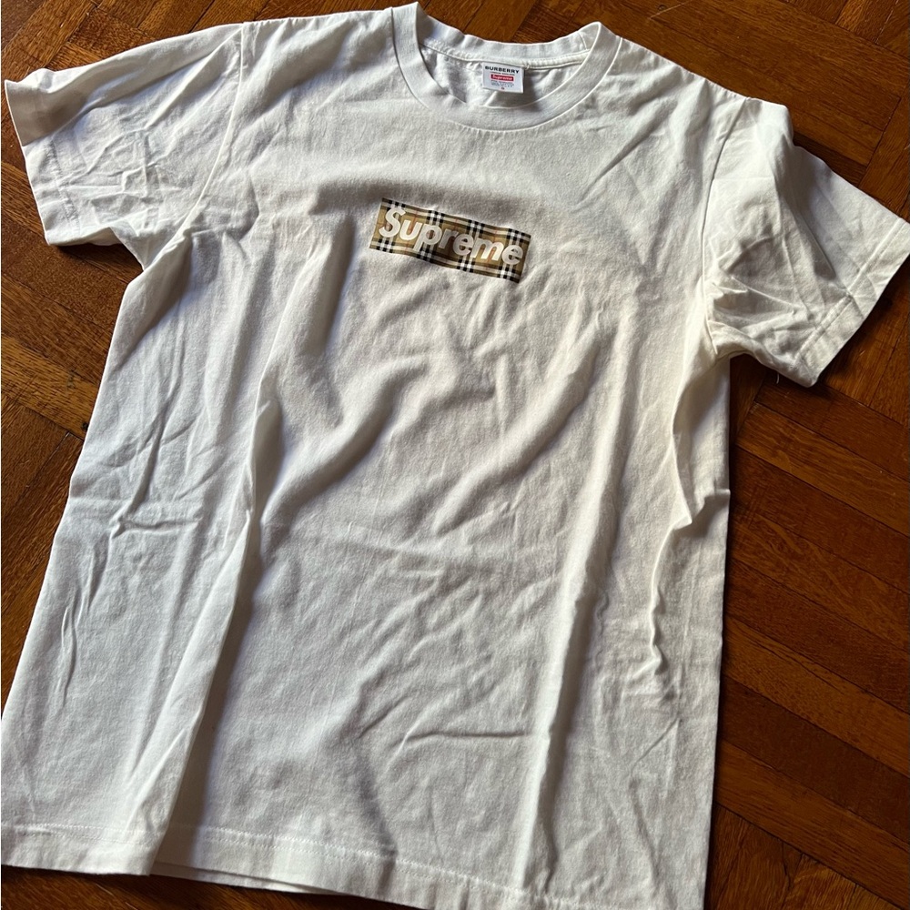Supreme box logo